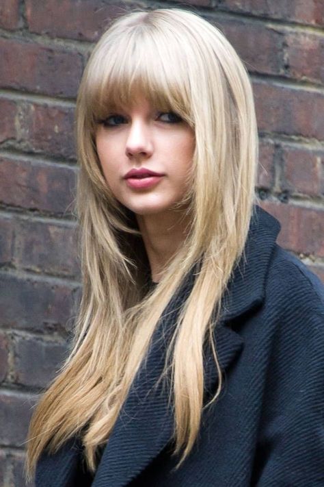 Long layered face framing Taylor Swift Haircut, Straight Hair With Bangs, Layered Hair With Bangs, Straight Bangs, Hair With Bangs, Taylor Swift Hair, Fringe Hairstyles, Long Hair With Bangs, Long Blonde