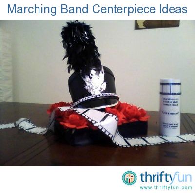 This is a guide about marching band centerpiece ideas. Part of planning for a school banquet is creating the table centerpieces to reflect the group being honored. Marching Band Decor, Musical Crafts, Banquet Table Decorations, Marching Band Mom, Banquet Centerpieces, High School Marching Band, Table Decoration Ideas, Banquet Ideas, Music Themed Parties