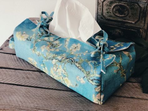 Tissue Box Covers Fabric Free Pattern, Quilted Tissue Box Cover, Diy Tissue Box Covers, Fabric Boxes Tutorial, Diy Tissue Box Cover, Recycle Craft Projects, Kleenex Box Cover, Sewing Easy Diy, Kleenex Box