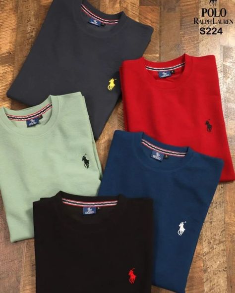 Polo mens T-shirt available in all colors for wholesale "𝗠𝗮𝗻𝘂𝗳𝗮𝗰𝘁𝘂𝗿𝗲𝗿 𝗮𝗻𝗱 𝗲𝘅𝗽𝗼𝗿𝘁𝗲𝗿" 𝐖𝐞 𝐩𝐫𝐨𝐯𝐢𝐝𝐞 𝐭𝐡𝐞 𝐟𝐚𝐜𝐢𝐥𝐢𝐭𝐲 𝐨𝐟 𝐟𝐮𝐥𝐥 𝐜𝐮𝐬𝐭𝐨𝐦𝐢𝐳𝐚𝐭𝐢𝐨𝐧 𝐚𝐧𝐝 𝐩𝐞𝐫𝐬𝐨𝐧𝐚𝐥𝐢𝐳𝐚𝐭𝐢𝐨𝐧 𝐰𝐢𝐭𝐡 𝐧𝐨 𝐜𝐨𝐦𝐩𝐫𝐨𝐦𝐢𝐬𝐞 𝐨𝐧 𝐬𝐭𝐢𝐭𝐜𝐡𝐢𝐧𝐠 𝐚𝐧𝐝 𝐟𝐚𝐛𝐫𝐢𝐜 𝐪𝐮𝐚𝐥𝐢𝐭𝐲. • 𝐀𝐯𝐚𝐢𝐥𝐚𝐛𝐥𝐞 𝐢𝐧 𝐚𝐥𝐥 𝐜𝐨𝐥𝐨𝐫 𝐚𝐧𝐝 𝐜𝐮𝐬𝐭𝐨𝐦 𝐬𝐢𝐳𝐞𝐬. • 𝐋𝐨𝐰 𝐌𝐎𝐐. • 𝐘𝐨𝐮𝐫 𝐨𝐰𝐧 𝐩𝐫𝐢𝐯𝐚𝐭𝐞 𝐥𝐚𝐛𝐞𝐥, 𝐥𝐨𝐠𝐨 & 𝐭𝐚𝐠𝐬. • 𝐒𝐞𝐜𝐮𝐫𝐞 𝐩𝐚𝐲𝐦𝐞𝐧𝐭. • 𝐅𝐚𝐬𝐭 𝐩𝐫𝐨𝐜𝐞𝐬𝐬𝐢𝐧𝐠 𝐚𝐧𝐝 𝐝𝐞𝐥𝐢𝐯𝐞𝐫𝐲. 📥 𝐃𝐌 𝐟𝐨𝐫 𝐦𝐨𝐫𝐞 𝐝𝐞𝐭𝐚𝐢𝐥𝐬. 𝐄𝐦𝐚𝐢𝐥: 📩 𝐰𝐞𝐚𝐫𝐧𝐞𝐱𝐱𝐞𝐧𝐭𝐞𝐫𝐩𝐫𝐢𝐬𝐞𝐬@𝐠𝐦𝐚𝐢𝐥.𝐜𝐨𝐦 𝐖𝐡𝐚𝐭𝐬𝐚𝐩𝐩: 📲 +𝟗𝟐-𝟑𝟏𝟔-𝟕𝟐𝟐 𝟎𝟎𝟗𝟔 𝐖𝐞𝐛𝐬𝐢𝐭𝐞: 🌐 𝐡𝐭𝐭𝐩𝐬://𝐰𝐞𝐚𝐫𝐧𝐞𝐱𝐱𝐞𝐧𝐭𝐞𝐫𝐩𝐫𝐢𝐬 Polo Shirt Outfits, Mens Smart Casual Outfits, Big Men Fashion, Trendy Shirt Designs, Fitness Wear Outfits, Clothing Photography, Smart Casual Outfit, Mens Fashion Casual Outfits, Basic Shirts