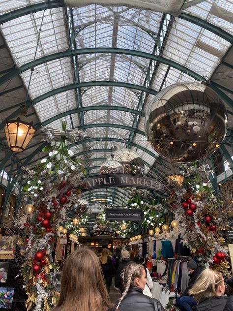 Apple market Apple Market London, London Collage, London In December, Romanticising Life, Holiday Knits, London Trip, London Baby, London Christmas, London Calling