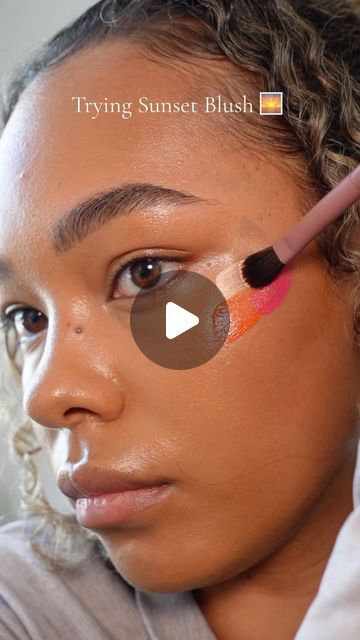 Bex on Instagram: "Trying sunset blush 🌅   @glossier cloud paint in Dawn  @rarebeauty liquid blush in love @fentybeauty liquid highlighter in hustla baby   Ib @alissajanay   #sunsetblush #makeuptrends" Sunset Blush, Cloud Paint, Glossier Cloud Paint, Liquid Blush, Apply Makeup, Liquid Highlighter, Cloud Painting, How To Apply Makeup, Makeup Trends