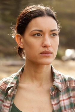 Leah Clearwater, Twilight Wolf Pack, Twilight Facts, Twilight Jokes, Twilight Wolf, Julia Jones, Twilight Quotes, Twilight Memes, Twilight Series