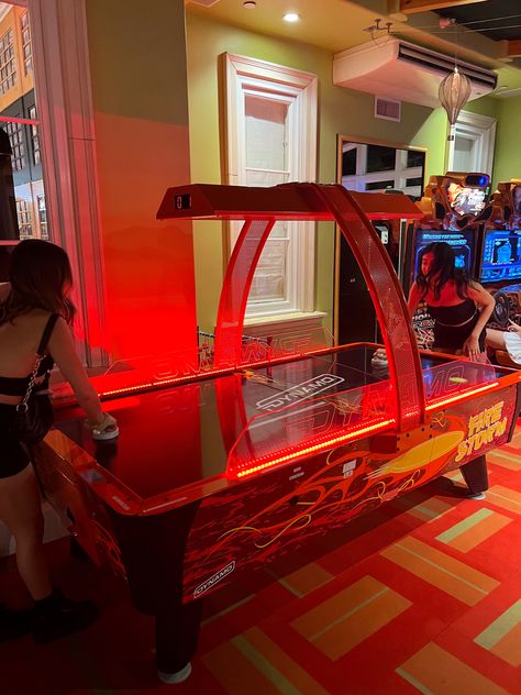 Friends Game Night, Best Friends Game, Friend Game Night, Table Aesthetic, Hockey Table, Air Hockey Table, Air Hockey, Life Aesthetic, Game Night