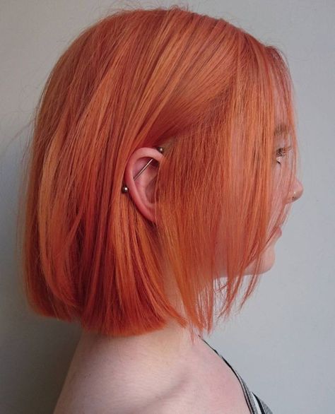 Tangerine Hair Color, Orange Bob Hair, Hair Dye Ideas Purple, Hair Colour Orange, Rust Hair Color, Red Hair Color Short, Ginger Bob Hair, Ginger Short Hair, Short Ginger Hair