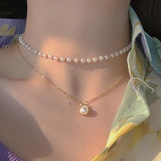 Jewelry Combinations, Wishlist Board, Pearl Jewelry Design, Dope Jewelry, Classy Jewelry, Pretty Necklaces, Pearl Choker, Girly Jewelry, Layered Necklace