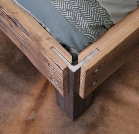 Wooden Bed Frame, Bed Platform, Bed Frame Design, Wooden Platform Bed, Industrial Design Furniture, Wooden Bed Frames, Beginner Woodworking Projects, Diy Furniture Table, Diy Bed