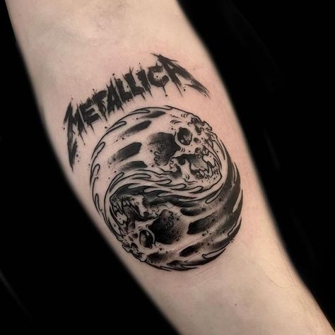 Metalhead Tattoo Ideas, Metallica Tattoo Ideas, Metal Tattoo Ideas, Pat Bateman, Metal Tattoos, Metallica Tattoo, Metallica Black Album, Tattoos Arm, Men Tattoos Arm Sleeve