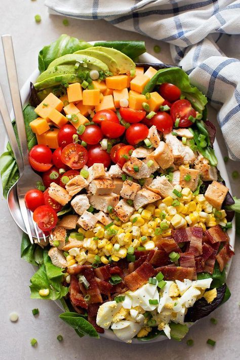 Salad Cobb, Salad Bacon, Cobb Salad Recipe, Chicken Roasted, Bacon Chicken, Salad Salad, Salad Pasta, Roasted Corn, Turkey Bacon