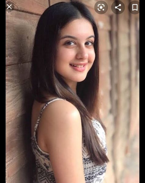 Tunisha Sharma, Girl Crush Fashion, Hair Extensions Best, Teen Actresses, Clip In Hair Extensions, India Beauty, Bollywood Actress, Hair Hair