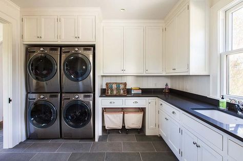 Cottage Laundry Room, Laundry Room Decorating, Stacked Laundry Room, Laundry Room Storage Shelves, Small Laundry Room Organization, Room Storage Diy, Basement Laundry Room, Dream Laundry Room, Basement Laundry