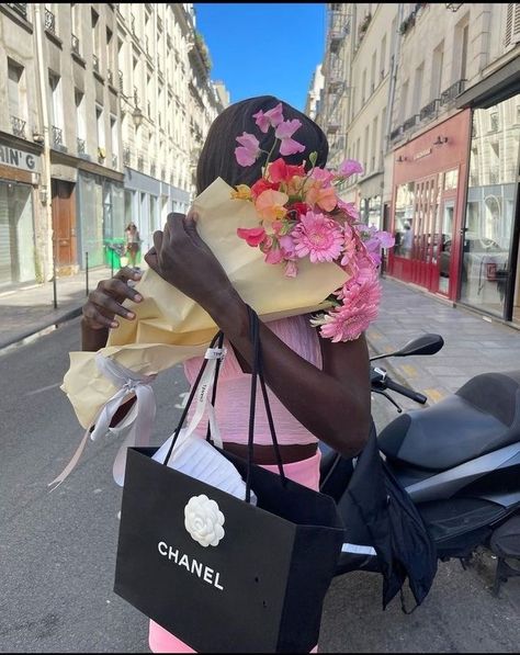 Black Girls Luxury Lifestyle, Travel Noire, Rich Girl Aesthetic, Black Femininity, Business Services, Future Lifestyle, Mon Cheri, Dream Girl, Feeling Good