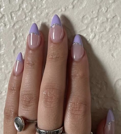 Simple Nail Art Lilac, Lavender Nails Inspiration, Lavender French Tips Nails, Formal Purple Nails, Formal Nails Purple, Purple Nails For Hoco, Purple Glitter French Tip Nails Acrylic, Purple Glitter Nail Art, Tangled Inspo Nails