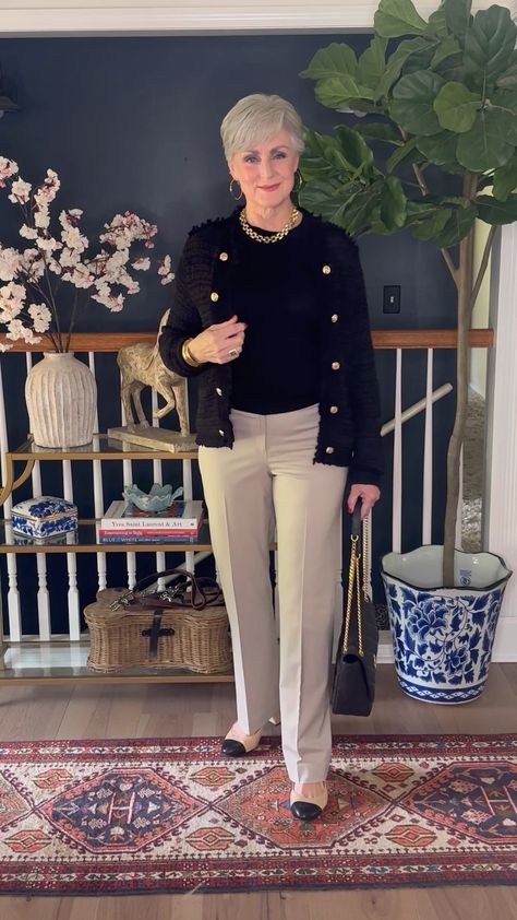 60 Women Fashion, Classy Middle Age Outfits, Women Age 50 Style, What To Wear Classic Fashion For Women Gemma, Older Lady Fashion, Old Money Outfits For Older Women, Middle Age Woman Outfit, Style At A Certain Age 2023, Middle Aged Woman Style