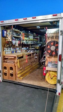 Metal Brake Storage, Trailer Workshop, Trailer Shelving, Work Truck Organization, Construction Trailer, Tool Trailer, Truck Organization, Van Shelving, Trailer Organization