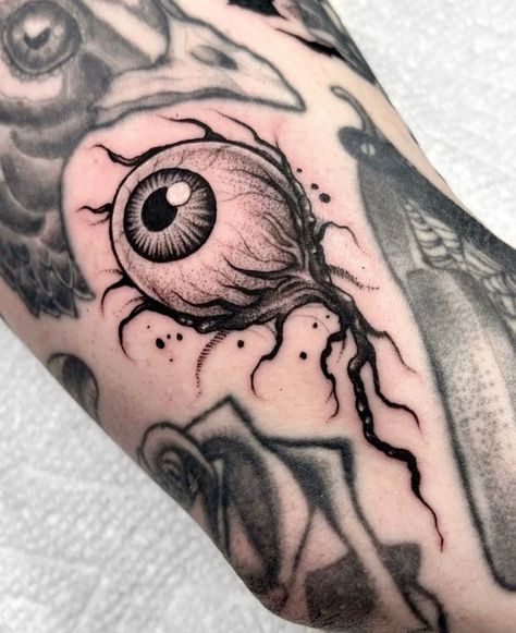 Gothic Tattoos, Eyeball Tattoo, Skull Girl Tattoo, Optical Illusion Tattoo, Muster Tattoos, Alien Tattoo, Creepy Tattoos, Spooky Tattoos, Incredible Tattoos