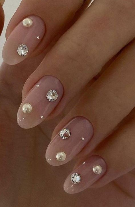 Swarovski Nails, Colored Acrylic Nails, Casual Nails, New Year's Nails, Elegant Nails, Dream Nails, Nail Art Inspiration, Chic Nails, Gel Nail Art