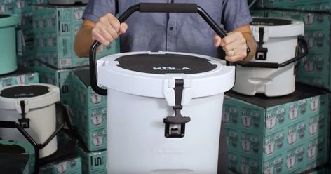 Yeti Loadout Bucket Ideas, Yeti Bucket Ideas, Five Gallon Bucket, Yeti Roadie, Fishing Bucket, Bucket Ideas, 5 Gallon Buckets, Yeti Coolers, Plastic Buckets