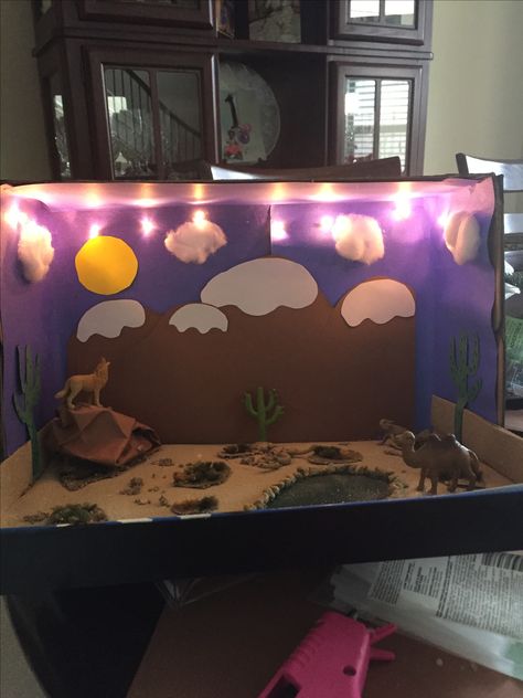 Desert Diorama Ideas For Kids, Desert Biome Project Ideas, Landform Projects, Desert Diorama, Biomes Project, Desert Biome, Cold Deserts, Dinosaur Themed Birthday Party, Diy Prints