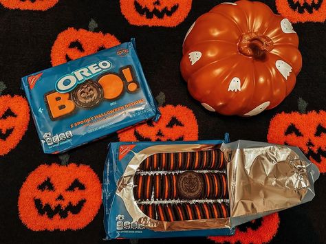 AutumnSpiceGirlie 🎃 | Picked up some Halloween Oreos…you know, storm prep! 😂 | Instagram Storm Prep, Halloween Oreos, Spooky Halloween Designs, Thanksgiving Christmas, Fall Baking, Money And Happiness, Halloween Design, Spooky Halloween, Oreo