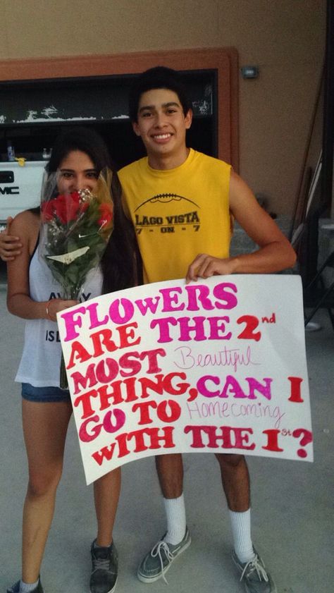 Best Prom Proposals, Romantic Ways To Propose, Prom Invites, Girlfriend Proposal, Formal Proposals, Country Prom, Funny Prom, Prom Posters, Cute Homecoming Proposals