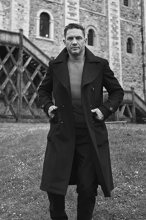 Tom Hardy Variations, Tom Hardy Photos, Esquire Uk, Greg Williams, Gentleman Aesthetic, Tom Hardy, Gentleman Style, Stylish Men, Wearing Black