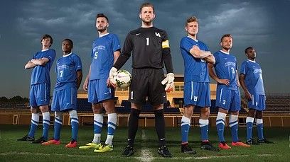 Soccer Team Photoshoot Ideas, Sport Group Photoshoot, Media Day Poses Soccer Group, Soccer Team Photo Ideas, Soccer Group Pictures, Soccer Team Photos Picture Poses, Youth Soccer Pictures, Soccer Action Shots, Soccer Photoshoot Ideas