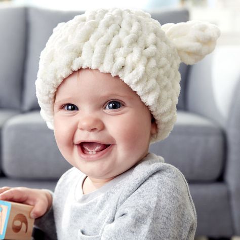 Bernat Alize EZ Baby Bear Hat Diy Baby Hats Sew, Bernat Alize, Bear Hat Pattern, Loopy Yarn, Finger Knitting Projects, Repeat Crafter Me, Bernat Blanket Yarn, Finger Knitting, Bear Hat