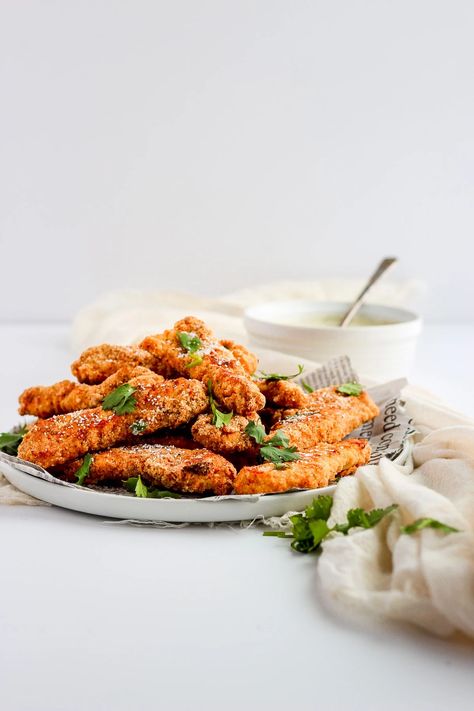 Easy Whole30 Chicken Tenders - a quick and easy dinner that is always kid-approved! #whole30 #paleo Whole30 Slow Cooker, Whole 30 Chicken, Whole 30 Chicken Recipes, Whole30 Instant Pot, Whole30 Breakfast Recipes, Wooden Skillet, Whole30 Lunch, Chicken Strip Recipes, Whole30 Meal Prep