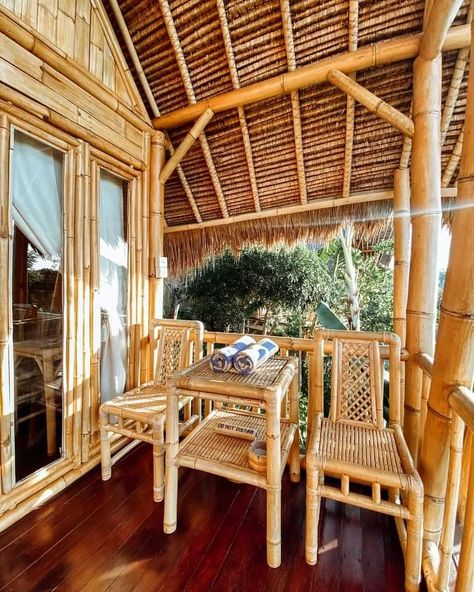 Bamboo House Bali, Treehouse Living, Treehouse Masters, Bali Villas, Philippine Houses, Treehouse Hotel, Cat Tree House, Tree House Kids, Nusa Penida