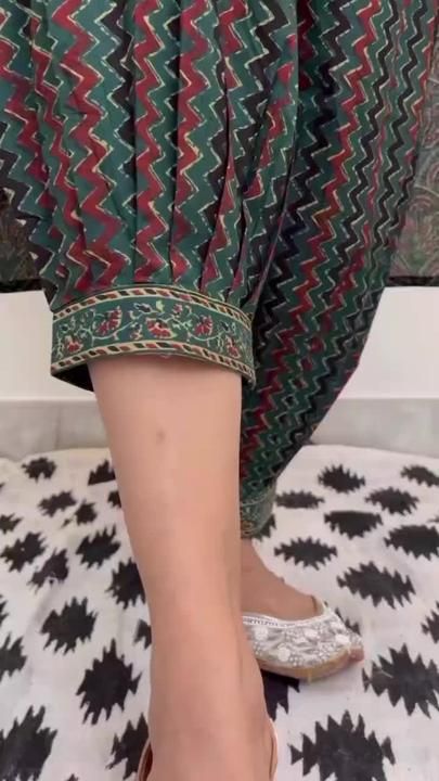 Pleated Salwar, Latest Dress Patterns, Plazzo Designs, Cotton Suit Designs, Women Trousers Design, Stylish Kurtis, Stylish Kurtis Design, Womens Pants Design, Latest Dress Design