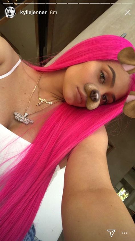 Kily Jenner, Kylie Jenner Hair, Looks Kylie Jenner, Kylie Jenner Pictures, Kylie Baby, Estilo Kylie Jenner, Hot Pink Hair, Kylie Jenner Look, Creative Hair Color