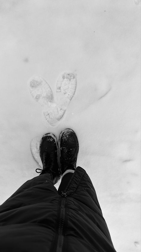 #snow #walking #winter #aesthetic Snow Walking, Walk Aesthetic, Winter Walking, Winter Bucket List, Vision Board Photos, Winter Vibes, Winter Walk, Winter Aesthetic, Clean Girl