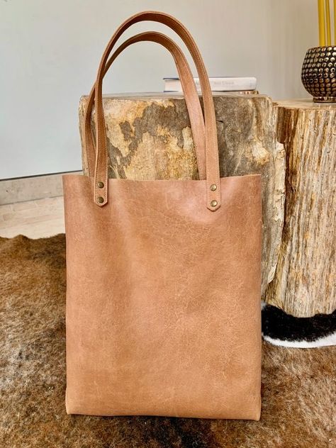 Make a Leather Tote Bag - WeAllSew Leather Tote Pattern, Diy Leather Tote Bag, Leather Pouch Pattern, Diy Leather Tote, 2023 Bags, Bernina 880, Leather Bag Tutorial, Diy Leather Projects, Tote Bag Tutorial