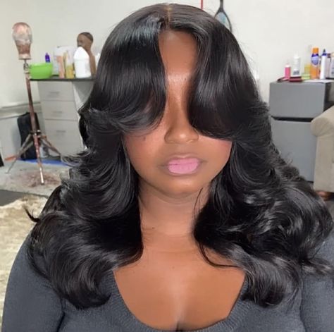 Body Waves For Medium Length Hair, Layer Hair Black Women, Feathered Hairstyles Medium Black Women, Blowout Hair Black Hair, Side Part Soft Curls Black Women, Wavy Hair On Black Women, Loose Curls Medium Length Hair Black, Dominican Blowout With Curls, Elegant Black Women Hairstyles