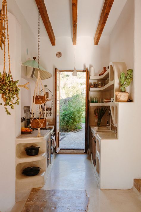 Mexican Coastal Homes, Adobe Houses, Main Kitchen, Mexico House, Cob House, Island Home, The Ceiling, Alternative Energy, House Inspo