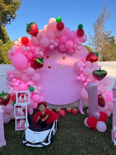 Strawberry Shortcake Theme 1st Birthday, Strawberry Party Backdrop, Strawberry Shortcake First Birthday Party, Strawberry Candy Table, Strawberry Shortcake Balloon Arch, Sweet One Birthday Theme Strawberry, Strawberry Shortcake Bday Theme, Strawberry Themed 1st Birthday Decor, Strawberry Shortcake Decor