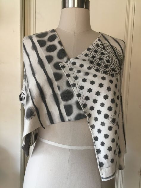 Gayle Ortiz Terial Magic, Florence Alabama, Moda Grunge, Pullover Vest, Wearable Art Clothing, Tenun Ikat, Patchwork Clothes, Alabama Chanin, Clothes Making