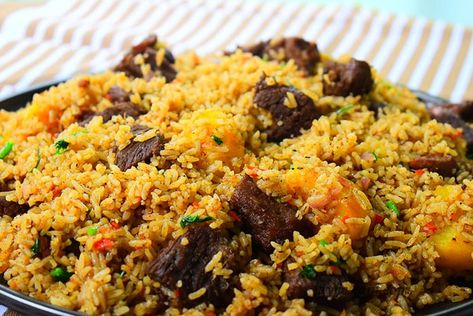 This beef pilau rice is a mouth watering rice dish cooked in a broth, seasoned with oriental spices. It's easy to make and tastes so yummy. How To Cook Pilau, Beef Pilau Recipe, Pilaf Rice, Pilau Rice, Rice Recipes For Dinner, Restaurant Flyer, Rice Pilaf, Spicy Pork, Island Food