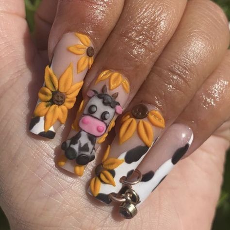 Country Acrylic Nails, Rodeo Nails, Cowboy Nails, Sunflower Nail Art, Western Nails, Country Nails, Summer Sunflower, Cow Nails, Sunflower Nails