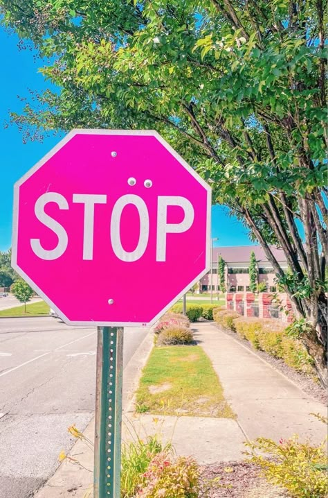 Preppy Stop Sign, Pink Billboard Aesthetic, Pink Summer Wallpaper Aesthetic, Stop Sign Aesthetic Room, Hot Pink Summer Aesthetic, Pink Stop Sign, Stop Sign Aesthetic, Pink Summer Aesthetic Wallpaper, Pink Marketing