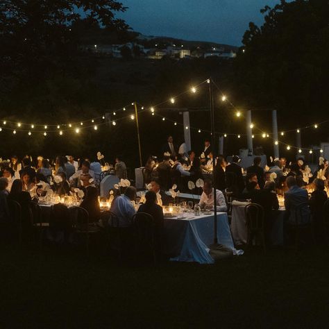 An unforgettable evening under the stars ✨ Dinner with loved ones at the magical @casa_sacoto, lit by string lights and warm memories . Photography @sandrinephiliephotography Venue @casa_sacoto Florist @bevilacquafiori Catering @backup.event Video @sublimefilms . . #PortugalNights #CasaSacoto #underthestars #portugalweddings #weddingplanning #spainweddings #lisbonwedding #outdoorweddings #chicwedding #amibojangweddings #destinationweddings Dinner Under The Stars, A Night Under The Stars, Candle Ideas, Memories Photography, Event Video, Under The Stars, Chic Wedding, Sweet 16, String Lights