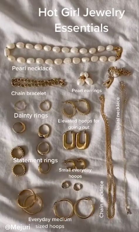 Necklaces, Earrings, Rings, Accessories!! Capsule Wardrobe Jewelry, Types Of Jewelry, Fashion Vocabulary, Gold Jewelry Sets, Jewelry Accessories Ideas, Dope Jewelry, Jewelry Essentials, Hoop Earring Sets, Classy Jewelry