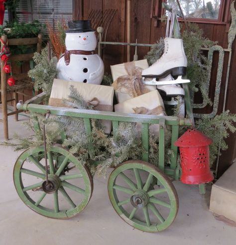 Antique Wagon, Garden Wagon, Wooden Cart, Outside Christmas Decorations, Prim Christmas, Flower Cart, Christmas Porch Decor, Christmas Porch, Primitive Christmas