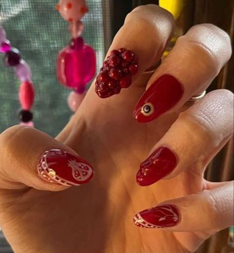 @abajifaji on insta Pomegranate Nail Design, Pomegranate Nail Art, Pomegranate Nails, Food Nails, Winter Fruit, May Nails, Short Nail Designs, Nails 2024, Short Nails