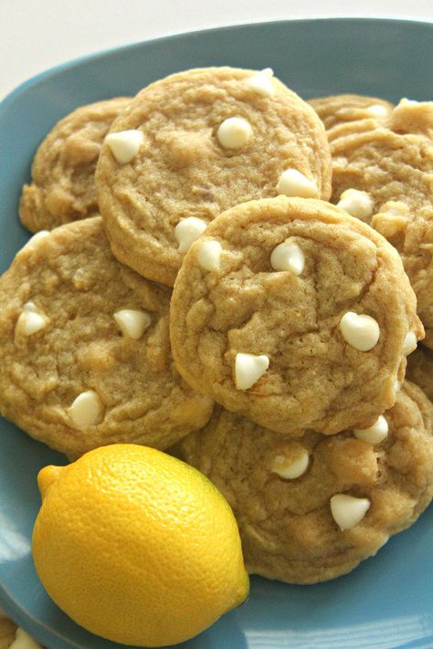 Lemon Cheesecake Cookies on SixSistersStuff Lemon Cheesecake Pudding, Cheesecake Pudding Cookies, Lemon Cheesecake Cookies, Cookies Pudding, Cheesecake Lemon, Pudding Cookies Recipes, Lemon Dessert, Cheesecake Pudding, Six Sisters Stuff