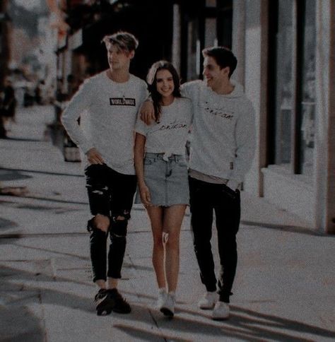 3 Brothers 1 Sister Pictures, Two Brothers And One Sister, Younger Brother Aesthetic, Hermanos Aesthetic, Choose Aesthetic, Lost Daughter, Siblings Goals, 3 Brothers, 2 Brothers