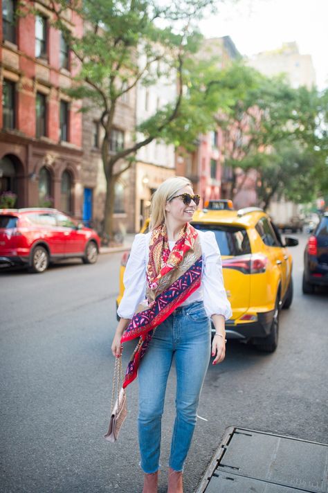 Pink Silk Scarf Outfit, Pink Scarf Outfit, Spring Scarf Outfit, Hermes Scarf Outfit, Scarf Outfit Fall, Scarf Outfit Summer, Effortless Spring Outfit, Silk Scarf Outfit, Pink Silk Scarf