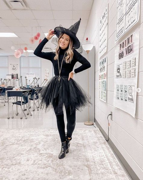 Cute Witch Costume, Witches Costumes For Women, Top 10 Halloween Costumes, Witch Costume Diy, Easy Halloween Costumes For Women, Fashion Costume Halloween, Halloween Costumes For Work, Halloween Costumes To Make, Teacher Halloween Costumes