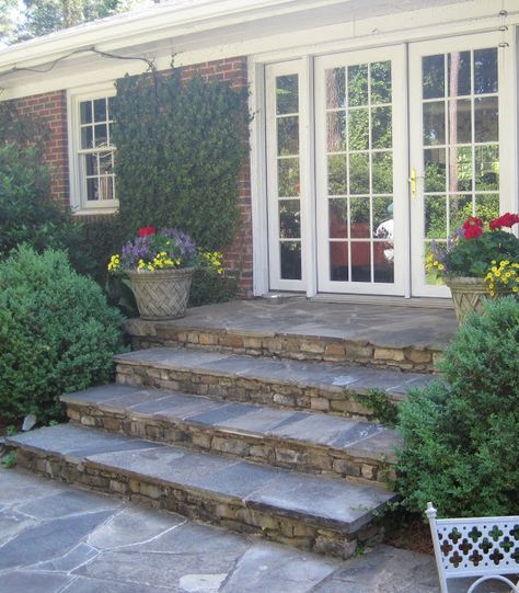 Great patio steps to replace an old deck. these would transition down to a ground level patio very nicely! Patio Stairs, Front Door Steps, Front Porch Steps, Patio Steps, Stone Steps, Exterior Stairs, Flagstone Patio, Outdoor Steps, Porch Steps